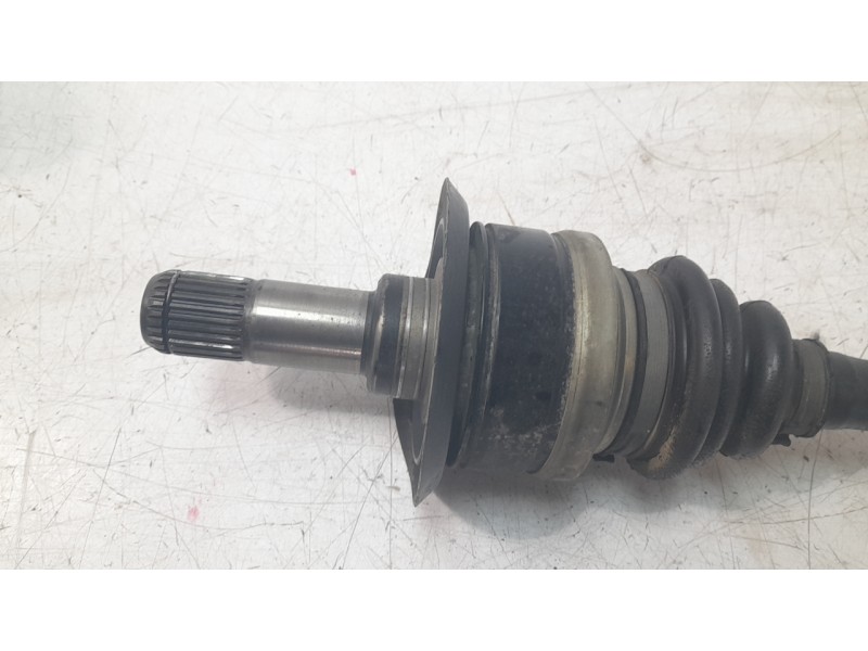 Recambio de transmision trasera derecha para bmw 1 (f20) 118 d referencia OEM IAM 7597682AI04  