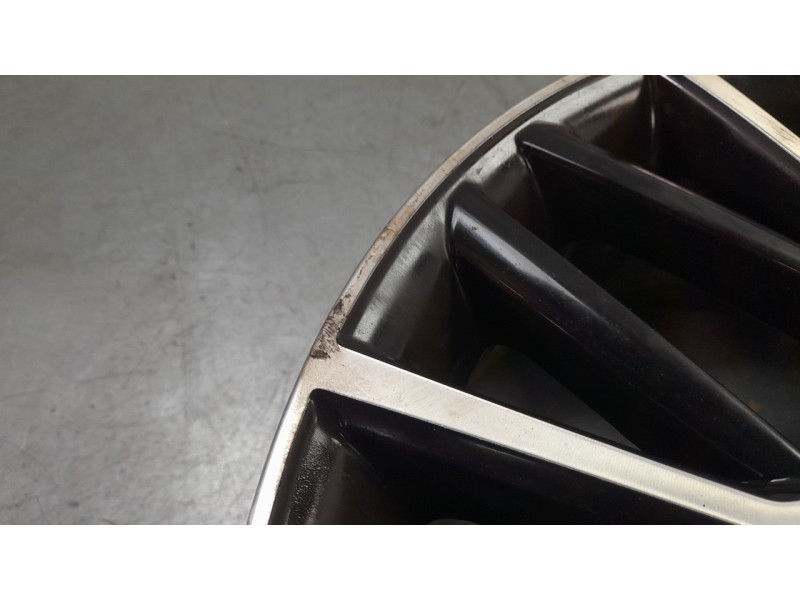 Recambio de llanta para toyota c-hr (_x1_) 1.8 hybrid (zyx10_, zyx11_) referencia OEM IAM PW45710000  