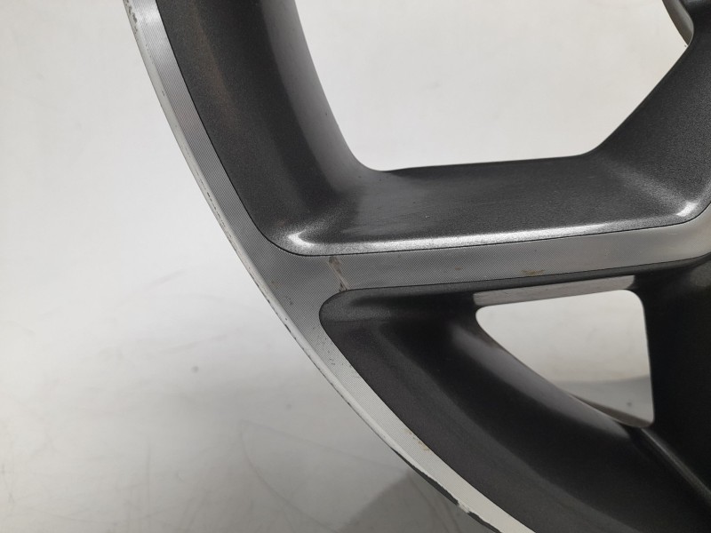 Recambio de llanta para ssangyong korando (c300) 1.5 referencia OEM IAM 4173037100  