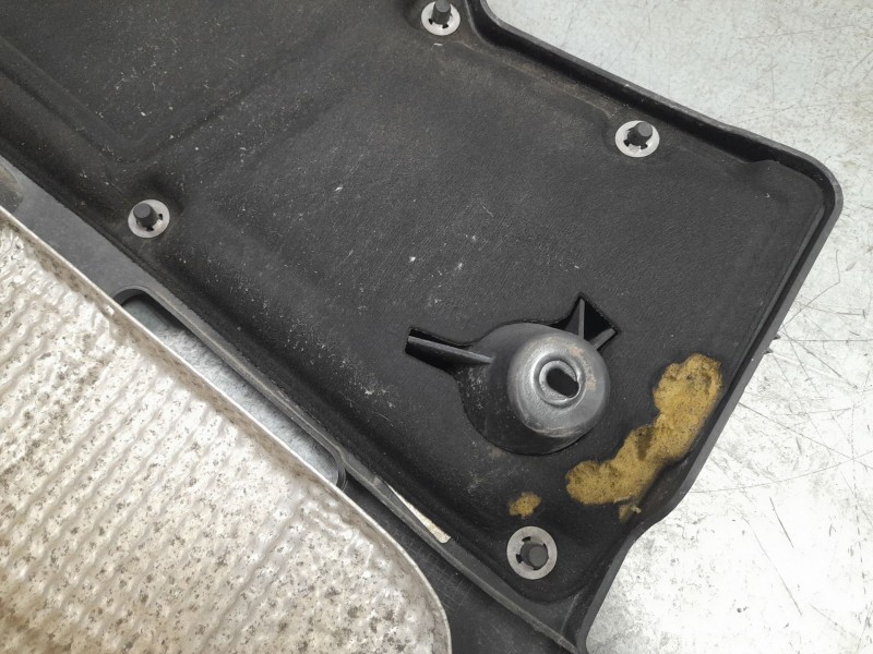 Recambio de soporte paragolpes trasero derecho para porsche panamera diesel referencia OEM IAM 97050563204  