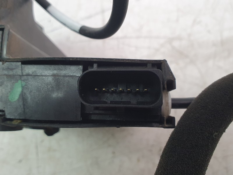 Recambio de cerradura puerta trasera derecha para citroën c4 picasso ii 1.6 bluehdi 120 referencia OEM IAM 9826133680  