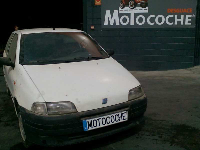 fiat punto berlina (176) del año 1990