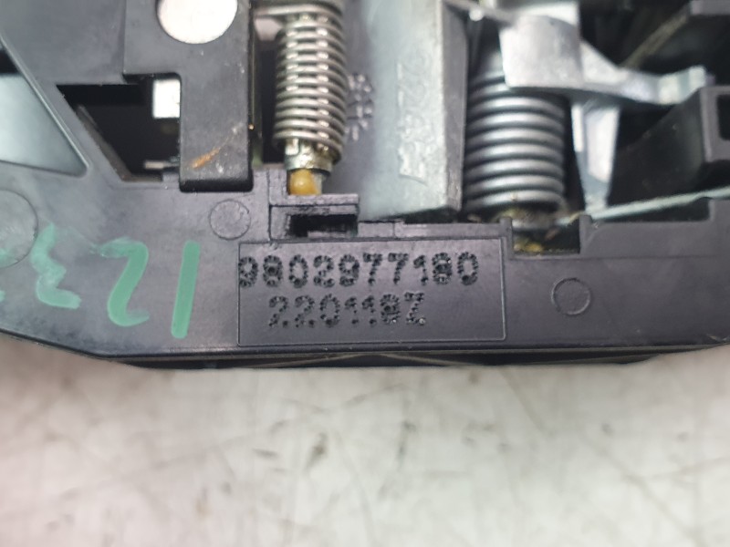Recambio de maneta exterior trasera derecha para citroën c4 picasso ii 1.6 bluehdi 120 referencia OEM IAM 9802977180  