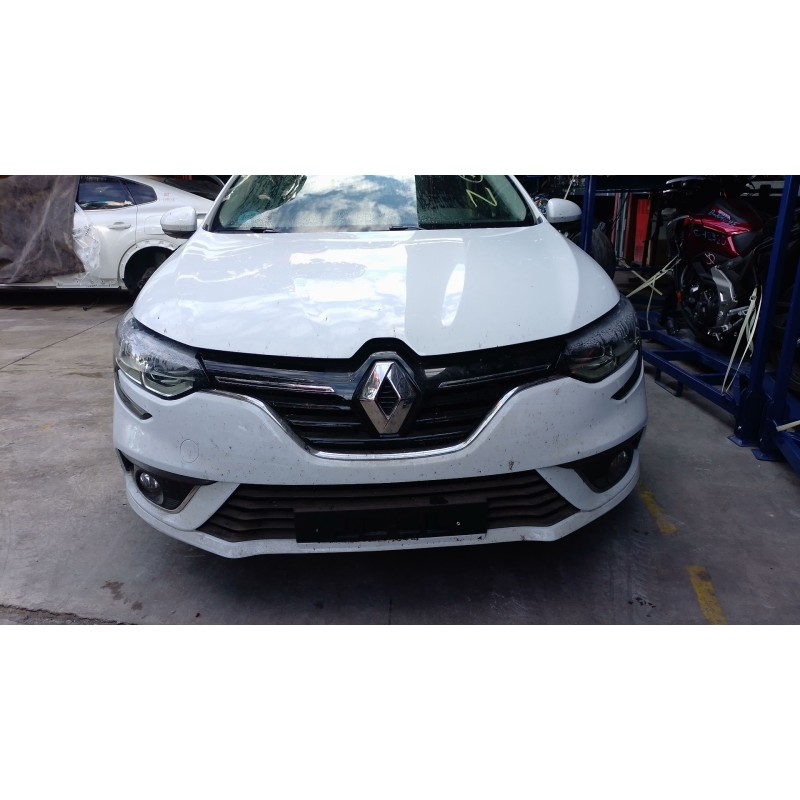 Recambio de paragolpes delantero para renault megane iv hatchback (b9a/m/n_) 1.5 blue dci 115 (b9a6) referencia OEM IAM   