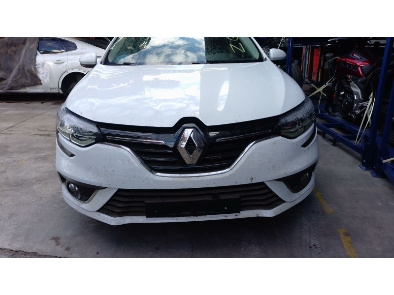 Recambio de paragolpes delantero para renault megane iv hatchback (b9a/m/n_) 1.5 blue dci 115 (b9a6) referencia OEM IAM   