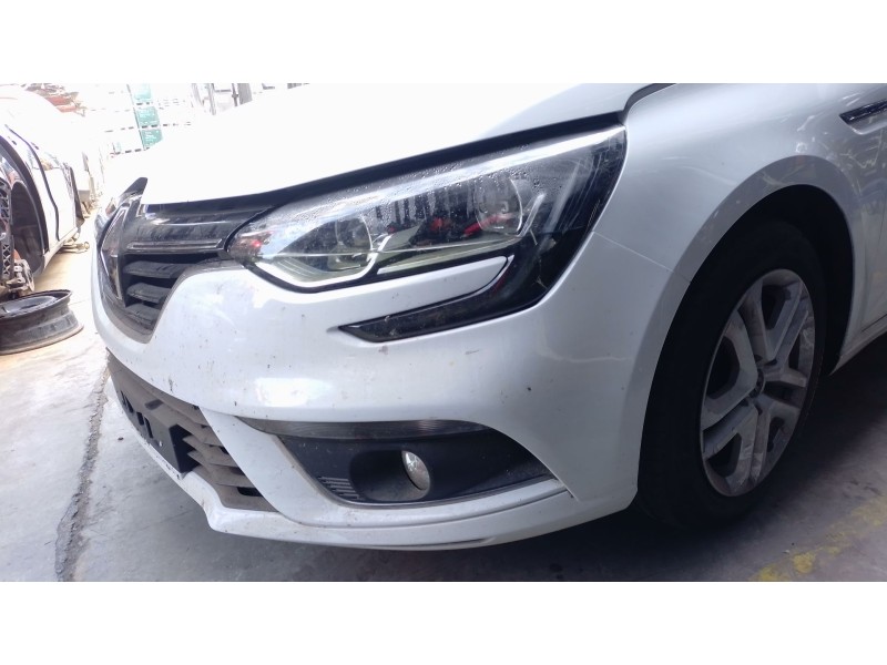 Recambio de paragolpes delantero para renault megane iv hatchback (b9a/m/n_) 1.5 blue dci 115 (b9a6) referencia OEM IAM   