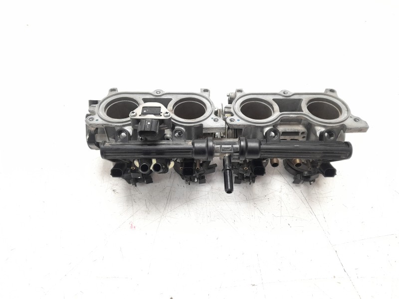 Recambio de cuerpo de inyeccion para honda cbr 650r cbr 650r referencia OEM IAM 16401MKYD11  