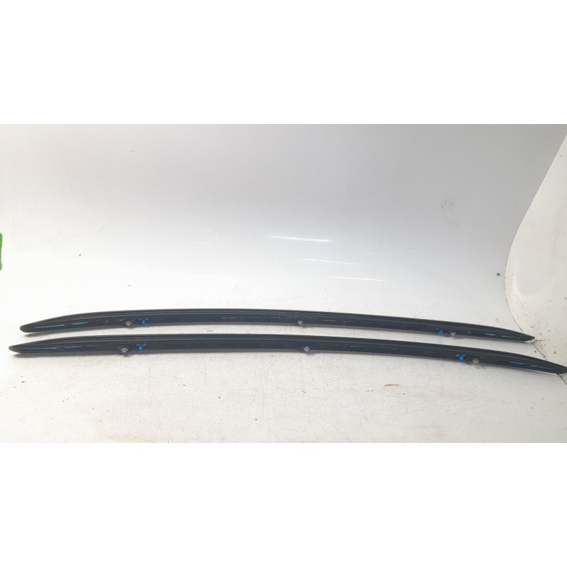 Recambio de barras techo para ford focus iv (hn) 1.0 ecoboost mhev active referencia OEM IAM 2410728  