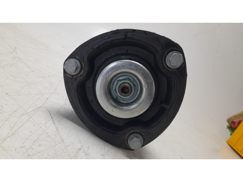 Recambio de amortiguador delantero izquierdo para volkswagen polo vi (aw1, bz1, ae1) 1.0 tsi referencia OEM IAM 2Q0413031BT  