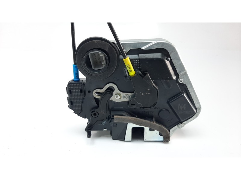 Recambio de cerradura puerta trasera derecha para lexus nx 2.5 16v cat (híbrido) referencia OEM IAM 6905012410  