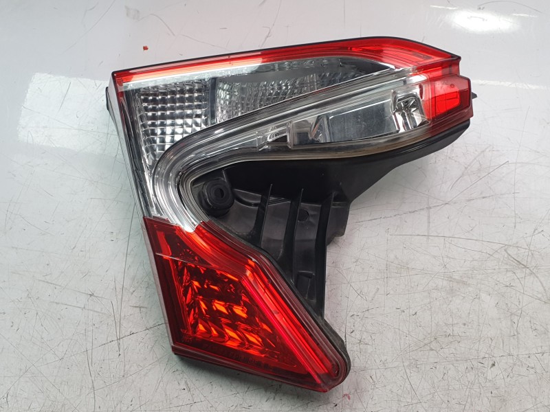 Recambio de piloto trasero izquierdo interior para toyota c-hr (_x1_) 1.8 hybrid (zyx10_, zyx11_) referencia OEM IAM 81590F4010 