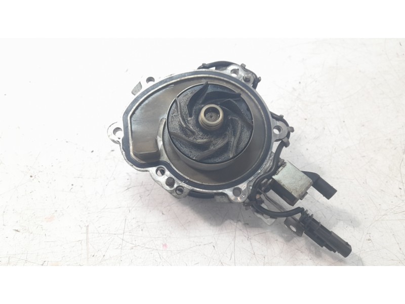 Recambio de bomba agua para land rover range rover evoque (l538) 2.0 d 4x4 referencia OEM IAM GX738509  