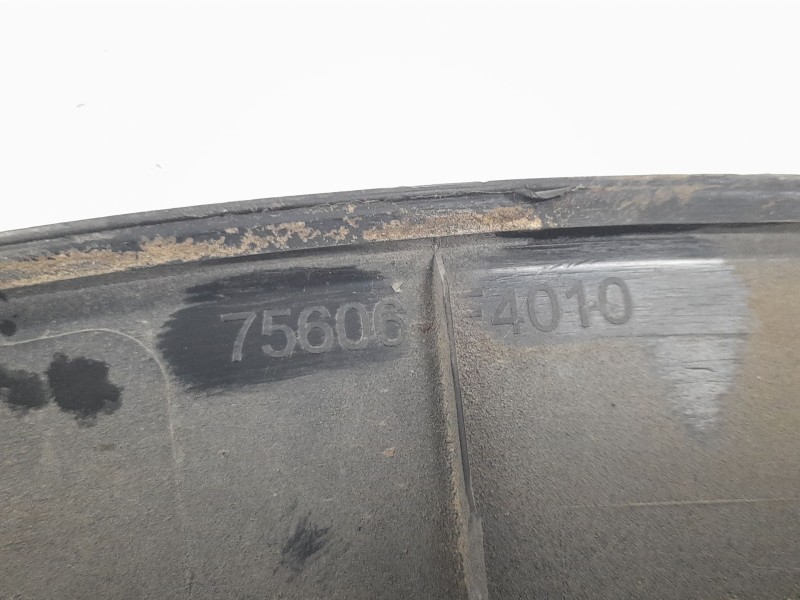 Recambio de aletin trasero izquierdo para toyota c-hr (_x1_) 1.8 hybrid (zyx10_, zyx11_) referencia OEM IAM 75606F4010  