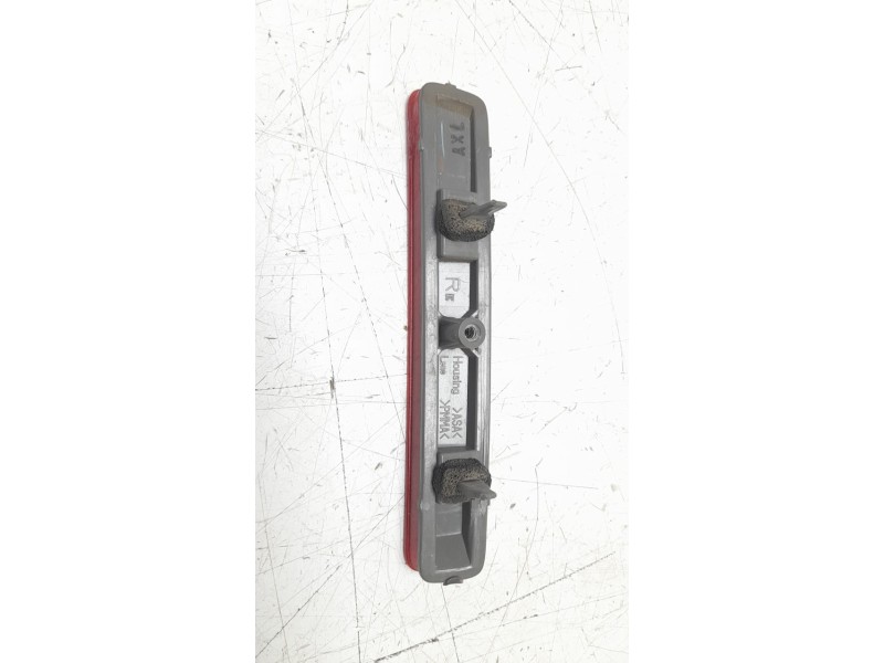 Recambio de piloto trasero derecho para toyota prius+ advance referencia OEM IAM 3317001R  