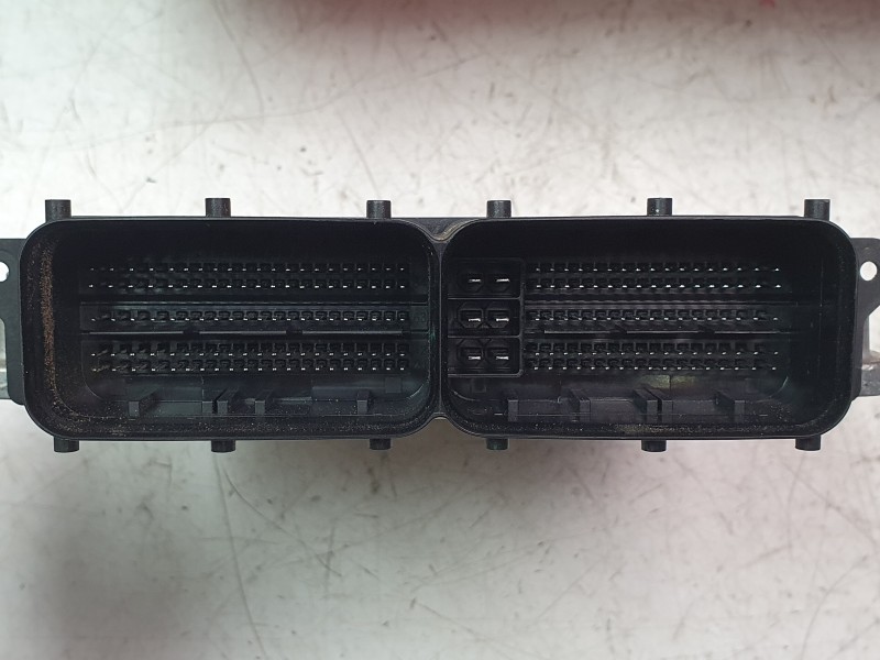 Recambio de centralita motor uce para seat leon sportstourer (kl8, kld) 2.0 tdi referencia OEM IAM 05L907309AA 0281039430 