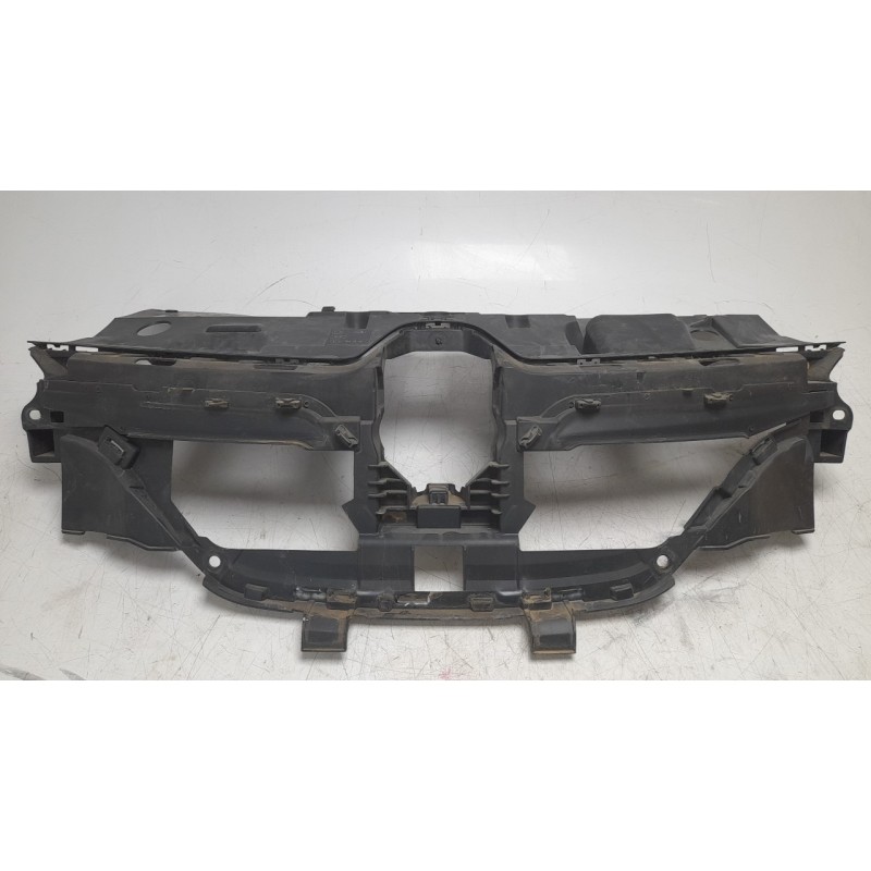 Recambio de rejilla delantera para renault megane iv hatchback (b9a/m/n_) 1.5 dci 110 (b9a3) referencia OEM IAM 620360534R 10718