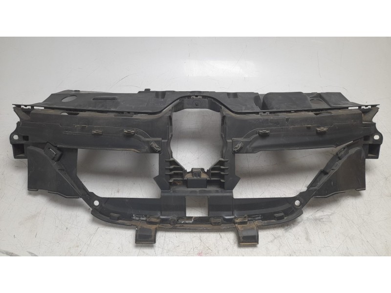 Recambio de rejilla delantera para renault megane iv hatchback (b9a/m/n_) 1.5 dci 110 (b9a3) referencia OEM IAM 620360534R 10718