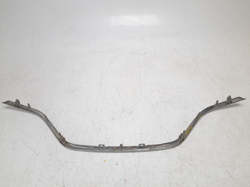 Recambio de molduras delanteras para renault megane iv hatchback (b9a/m/n_) 1.5 dci 110 (b9a3) referencia OEM IAM 623851211R 107