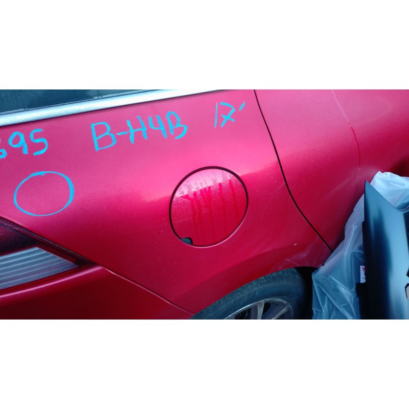 Recambio de tapa exterior combustible para renault clio iv grandtour (kh_) 0.9 tce 90 referencia OEM IAM   