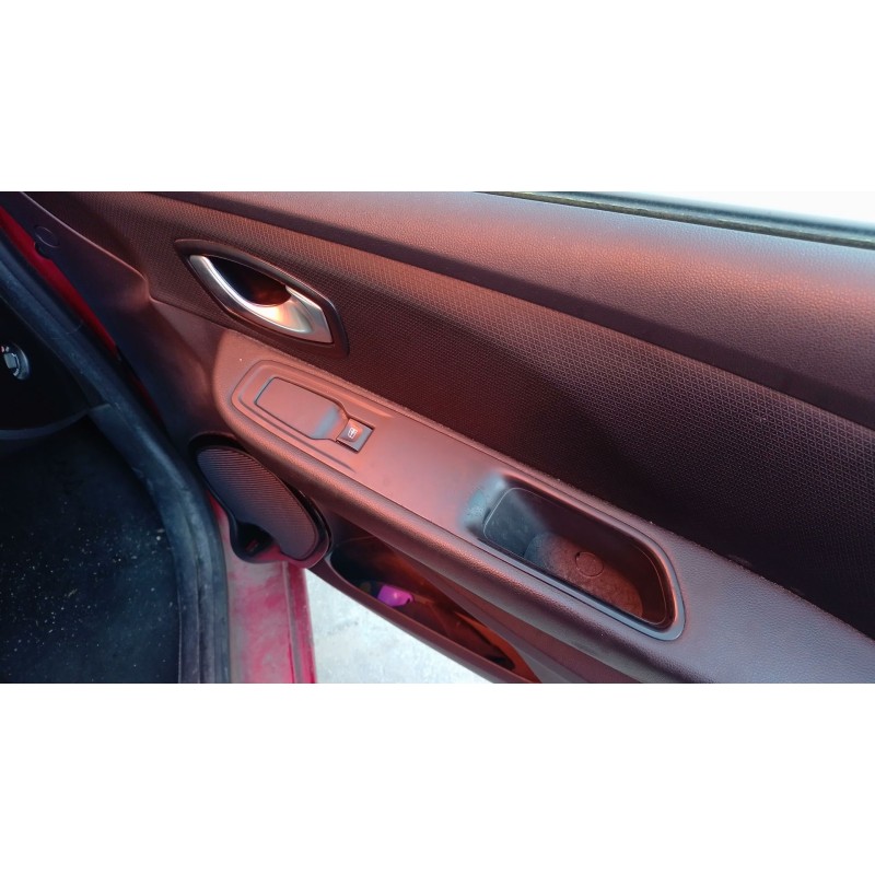 Recambio de mando elevalunas delantero derecho para renault clio iv grandtour (kh_) 0.9 tce 90 referencia OEM IAM   