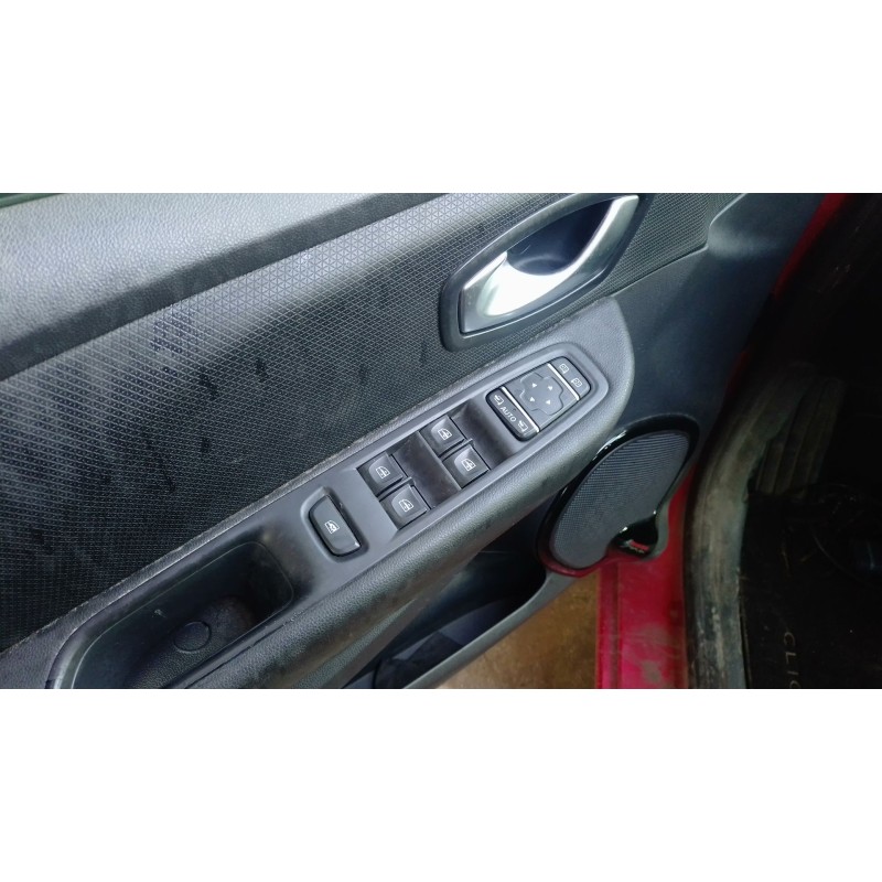 Recambio de mando elevalunas delantero izquierdo para renault clio iv grandtour (kh_) 0.9 tce 90 referencia OEM IAM   