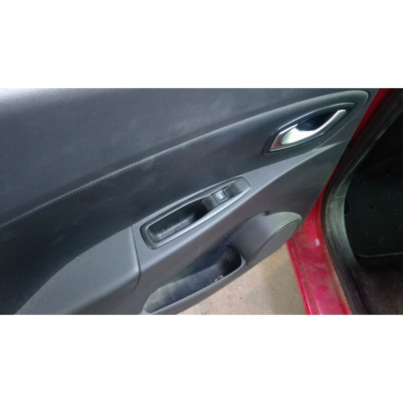 Recambio de mando elevalunas trasero izquierdo para renault clio iv grandtour (kh_) 0.9 tce 90 referencia OEM IAM   