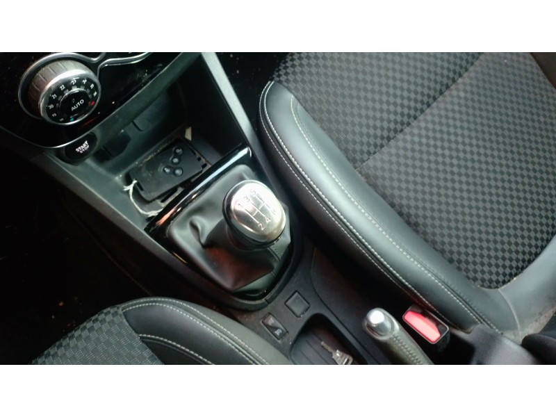 Recambio de palanca cambio para renault clio iv grandtour (kh_) 0.9 tce 90 referencia OEM IAM   