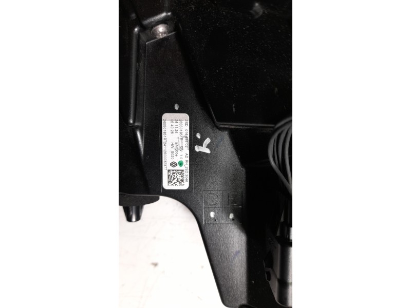 Recambio de piloto trasero derecho para renault rafale rafale referencia OEM IAM 265501851R  