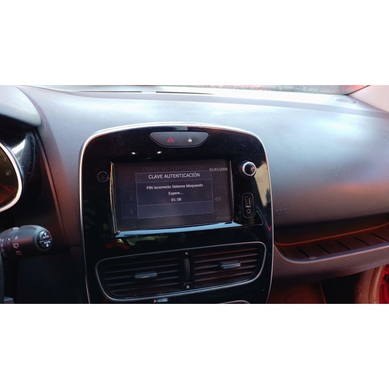 Recambio de pantalla multifuncion para renault clio iv grandtour (kh_) 0.9 tce 90 referencia OEM IAM   