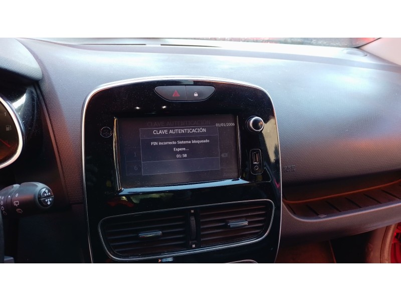 Recambio de pantalla multifuncion para renault clio iv grandtour (kh_) 0.9 tce 90 referencia OEM IAM   