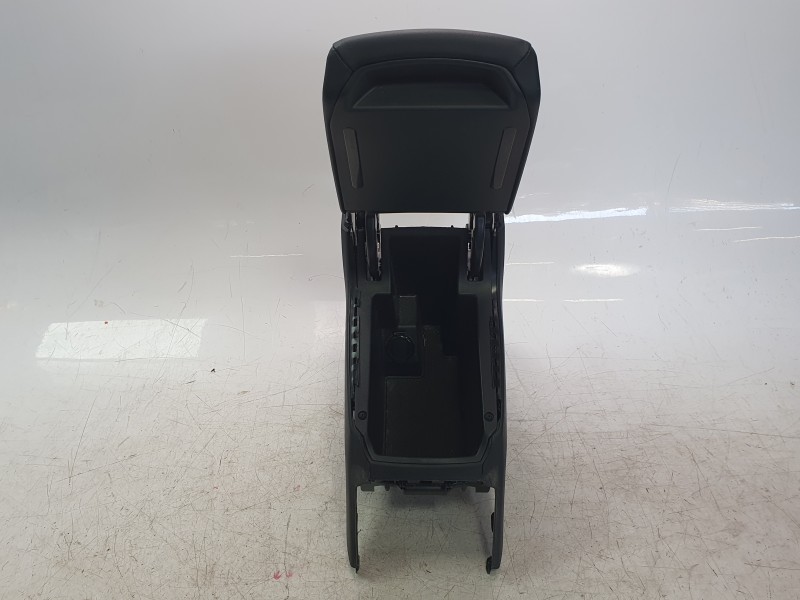 Recambio de apoyabrazos central para seat leon sportstourer (kl8, kld) 2.0 tdi referencia OEM IAM 5FA864207C 5FA858329 