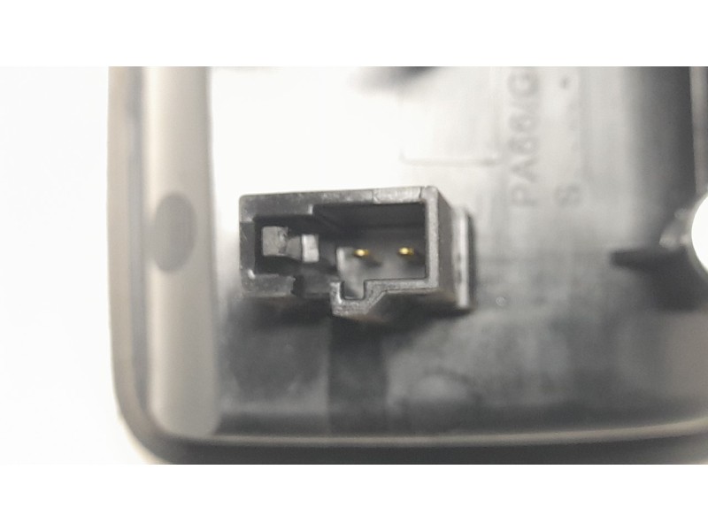 Recambio de maneta exterior porton para seat leon sportstourer (kl8, kld) 2.0 tdi referencia OEM IAM 5FA827565  