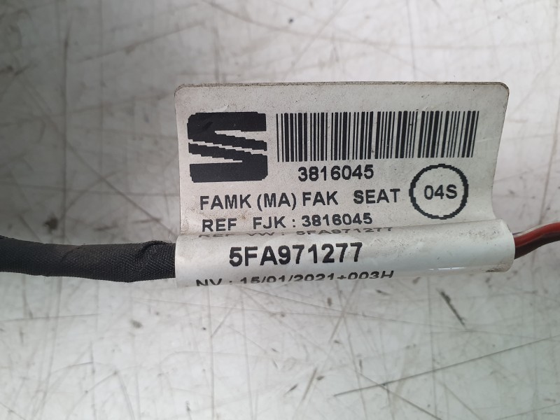 Recambio de canalizador de aire para seat leon sportstourer (kl8, kld) 2.0 tdi referencia OEM IAM 5FA122327  