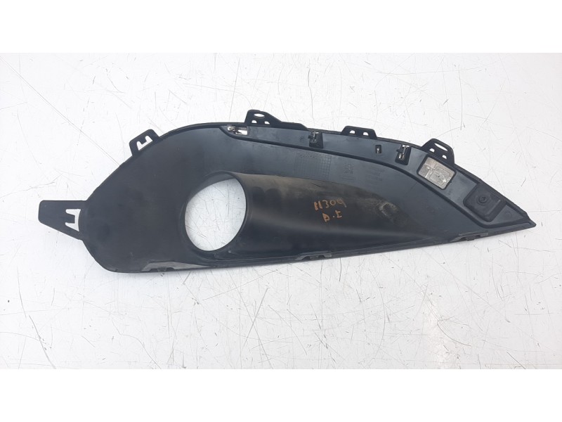 Recambio de moldura para peugeot 208 1.2 12v vti referencia OEM IAM 9810729877 107175004 PG3282124