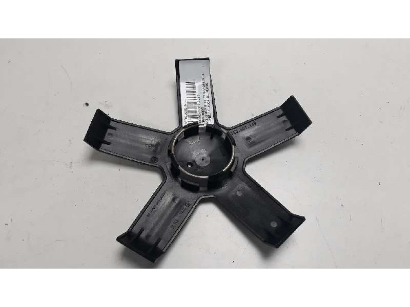 Recambio de tapacubos para volkswagen t6 transporter referencia OEM IAM 7E0601149  