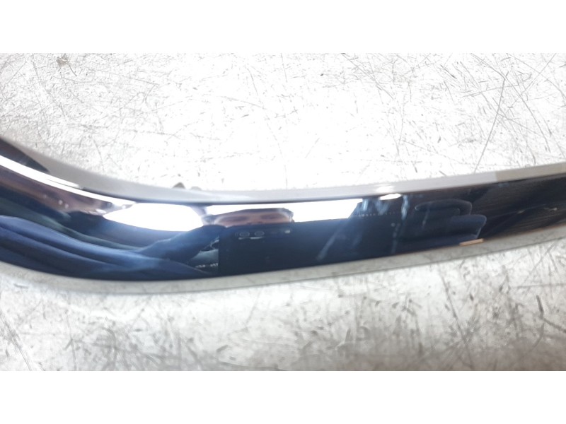 Recambio de moldura bajo faro izquierdo para renault captur ii techno referencia OEM IAM 620752010R  