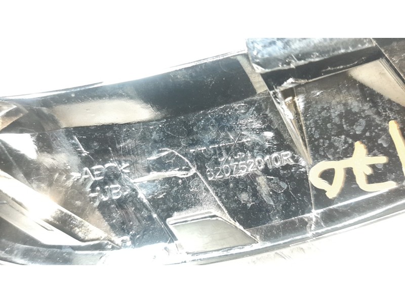 Recambio de moldura bajo faro izquierdo para renault captur ii techno referencia OEM IAM 620752010R  