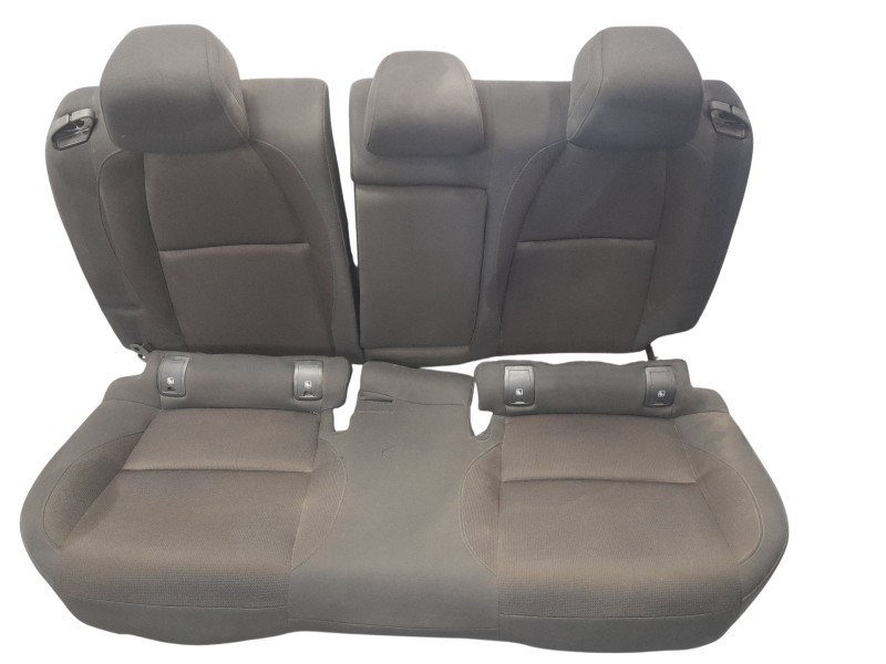 Recambio de juego asientos completo para mazda 3 sedán (bp) evolution referencia OEM IAM BDGF8818102  