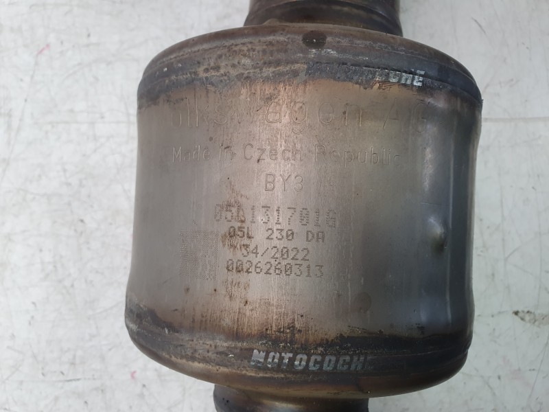 Recambio de catalizador para seat leon sportstourer (kl8, kld) 2.0 tdi referencia OEM IAM 05L131701G 05L131701F 