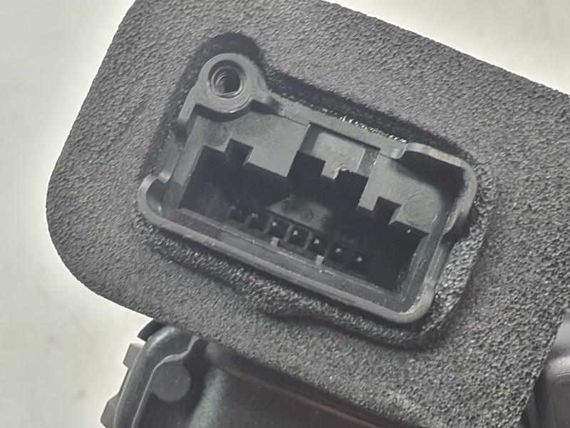 Recambio de cerradura puerta trasera izquierda para seat leon sportstourer (kl8, kld) 2.0 tdi referencia OEM IAM 5TA839015Q  