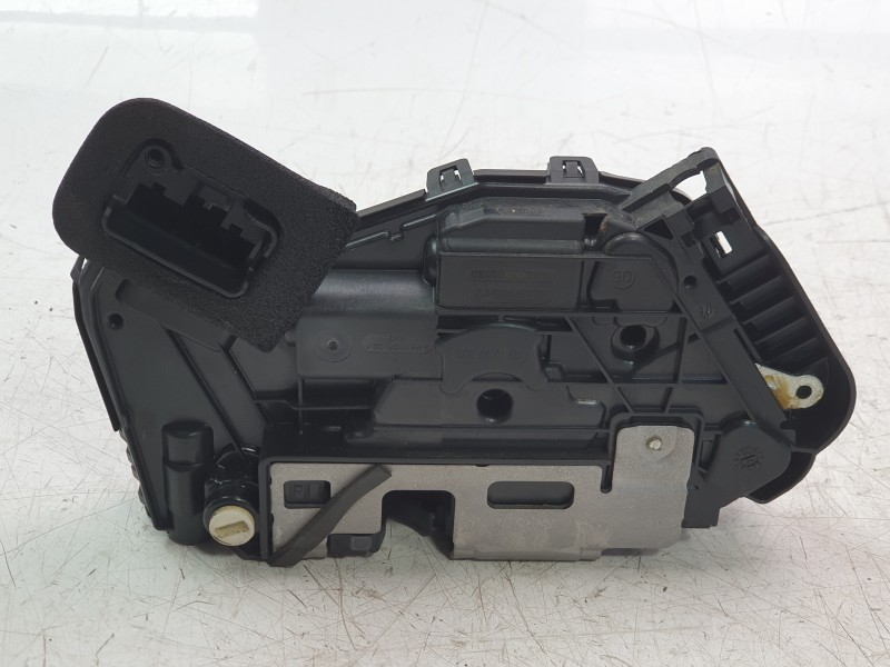 Recambio de cerradura puerta trasera izquierda para seat leon sportstourer (kl8, kld) 2.0 tdi referencia OEM IAM 5TA839015Q  