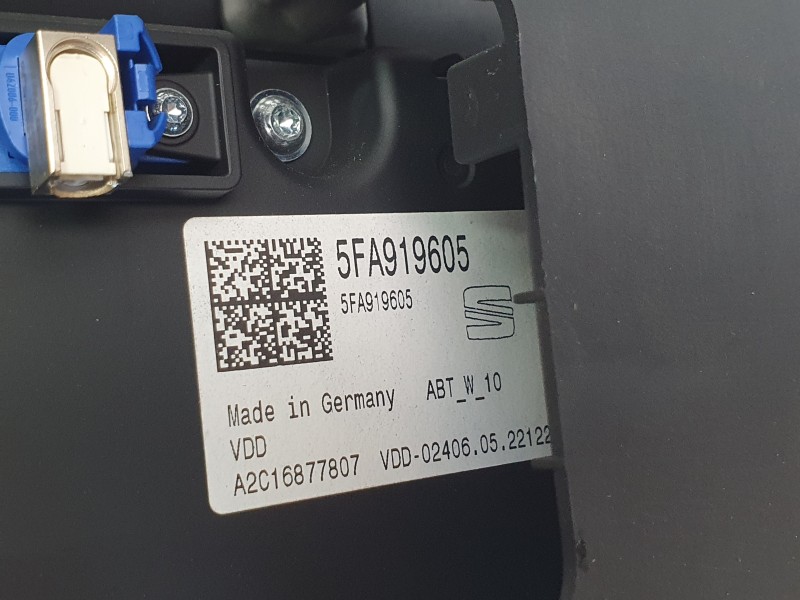 Recambio de pantalla multifuncion para seat leon sportstourer (kl8, kld) 2.0 tdi referencia OEM IAM 5FA919605  