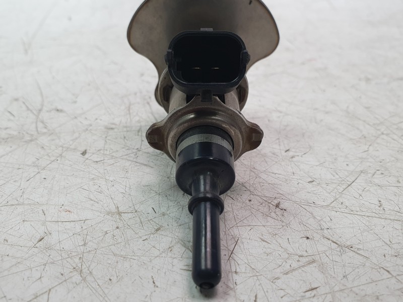 Recambio de inyector para seat leon sportstourer (kl8, kld) 2.0 tdi referencia OEM IAM 7LA131113A 0444021072 