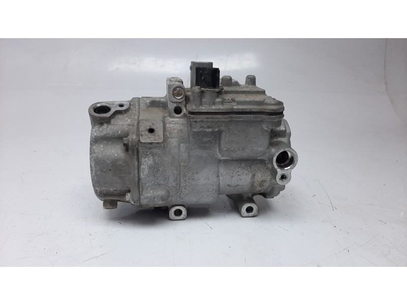 Recambio de compresor aire acondicionado para lexus nx 2.5 16v cat (híbrido) referencia OEM IAM 8837033031  