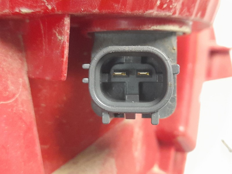 Recambio de piloto trasero derecho paragolpes para kia xceed (cd) 1.0 t-gdi referencia OEM IAM 92406J7300  