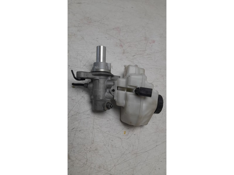 Recambio de bomba freno para seat leon sportstourer (kl8, kld) 2.0 tdi referencia OEM IAM 02048644P7  