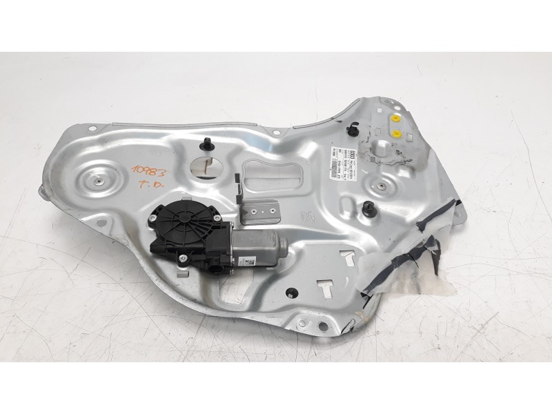Recambio de elevalunas trasero derecho para hyundai ix35 1.7 crdi cat referencia OEM IAM 83480V2Y010 106404322 