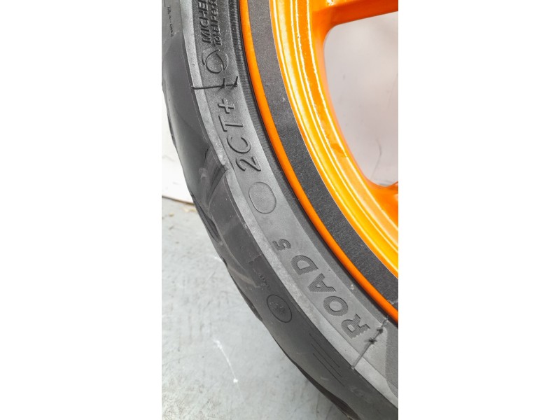 Recambio de llanta para ktm 125 duke 125 duke referencia OEM IAM 93010001044EB  