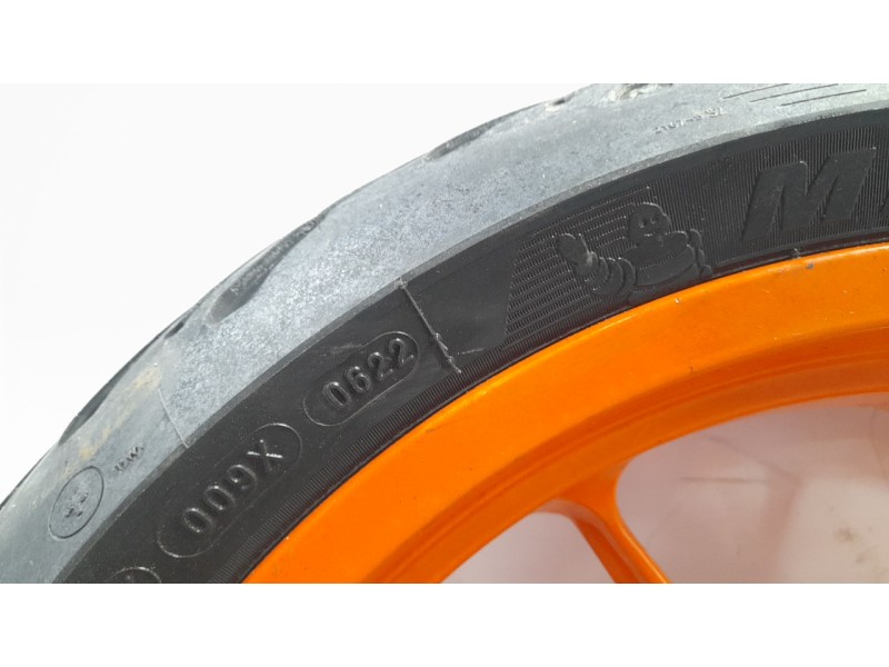 Recambio de llanta para ktm 125 duke 125 duke referencia OEM IAM 93010001044EB  