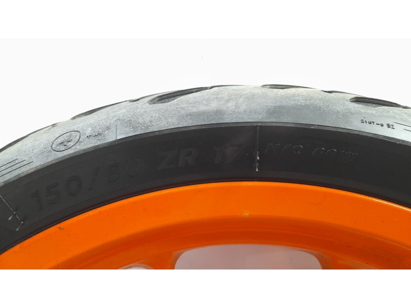 Recambio de llanta para ktm 125 duke 125 duke referencia OEM IAM 93010001044EB  